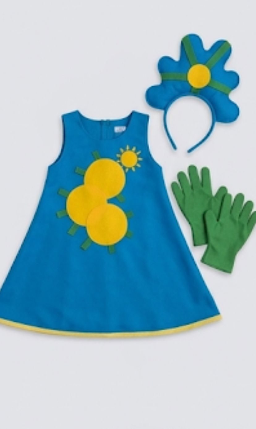 Fantasia infantil vestido azul com aplique de sol, feita sob medida pelo Ateliê Amarena